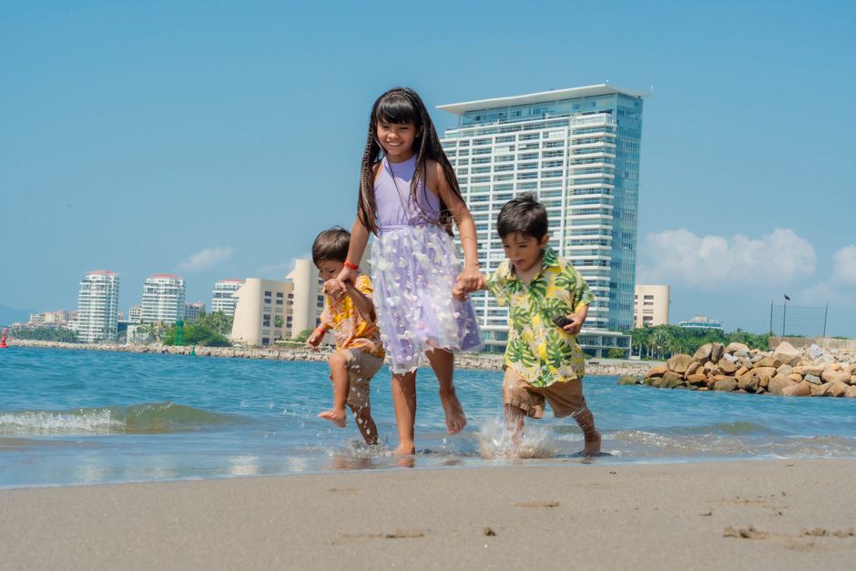 Family Vacation Outfit Ideas: What to Wear on a Family Vacation: Practical Outfit Ideas That Actually Work