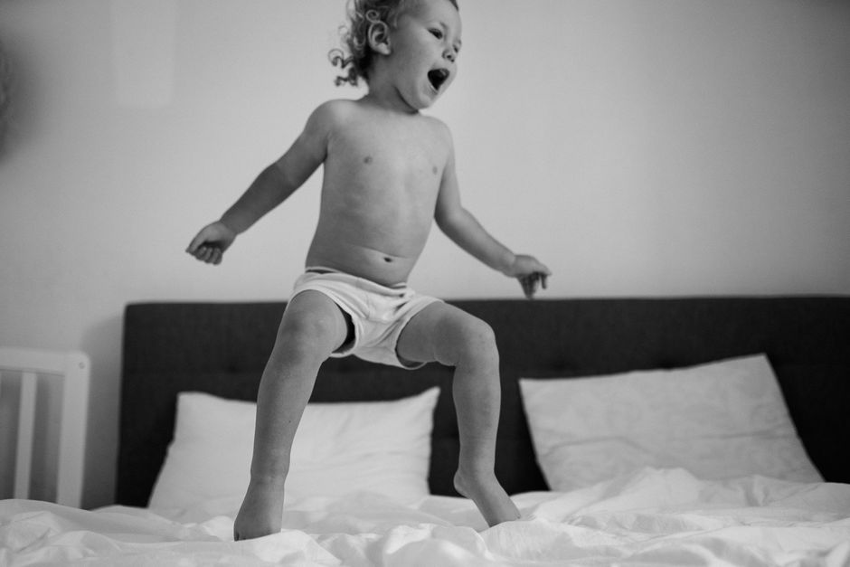 June Bedtime Abroad: Keep Naps, Save Evenings in 2026