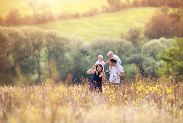 DIY Outdoor Activities to Keep the Kids Entertained