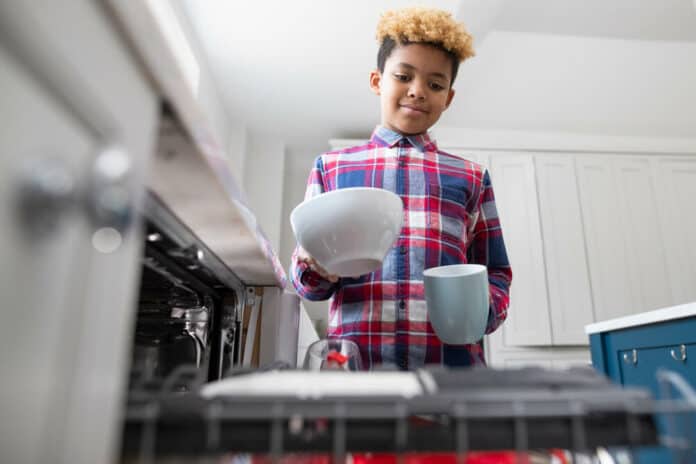 Getting Your Kids To Help Around The House: Household Tasks For Each Age