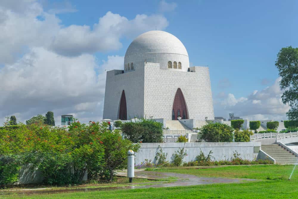 Karachi: The Ultimate Travel Guide for First-Time Visitors
